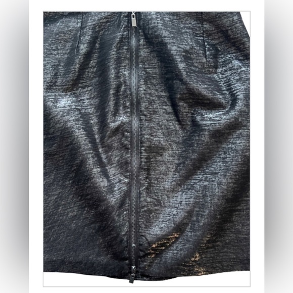 Laundry by Shelli Segal Black with Silver Metallic Mini Skirt - 6 - Picture 3 of 6
